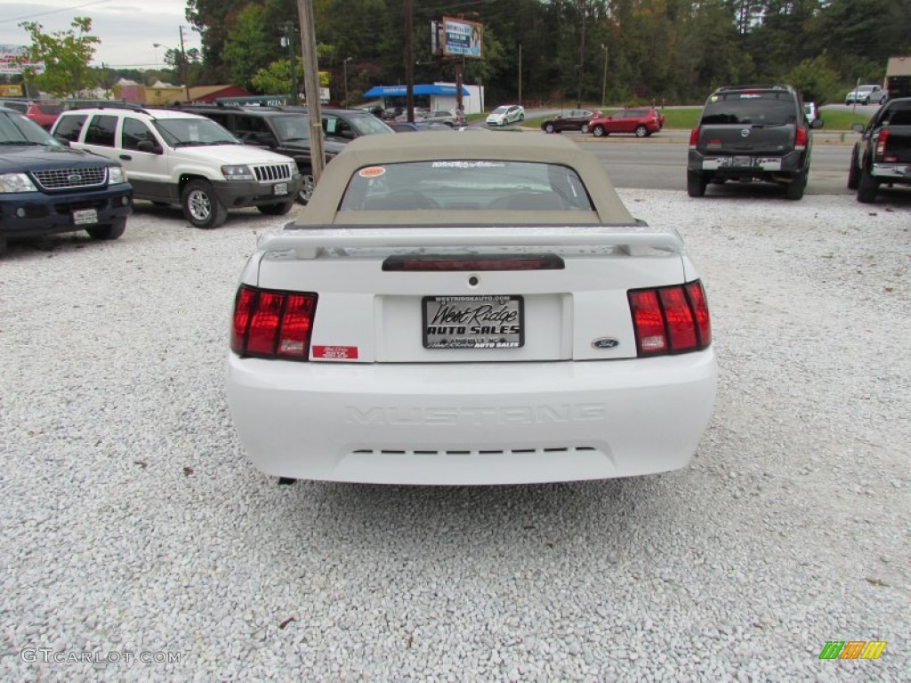 2002 Mustang V6 Convertible - Oxford White / Medium Parchment photo #6