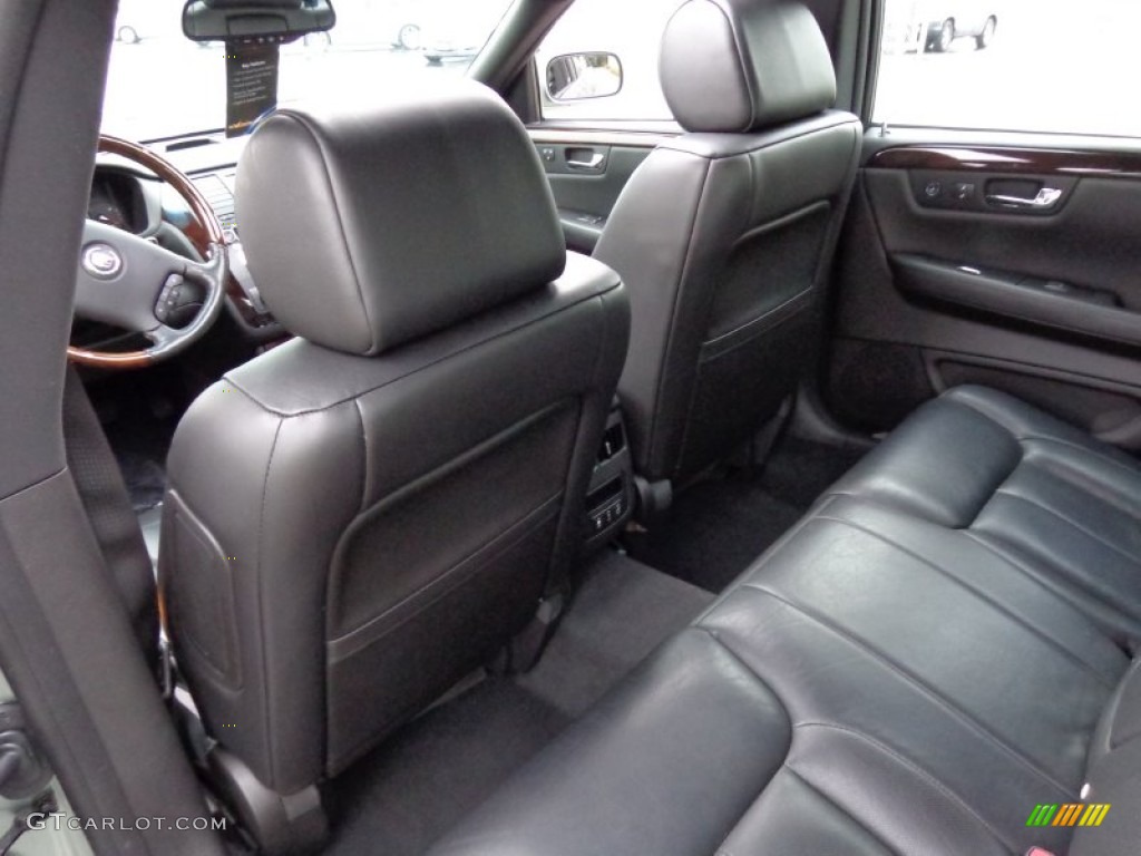 2007 Cadillac DTS Performance Rear Seat Photos