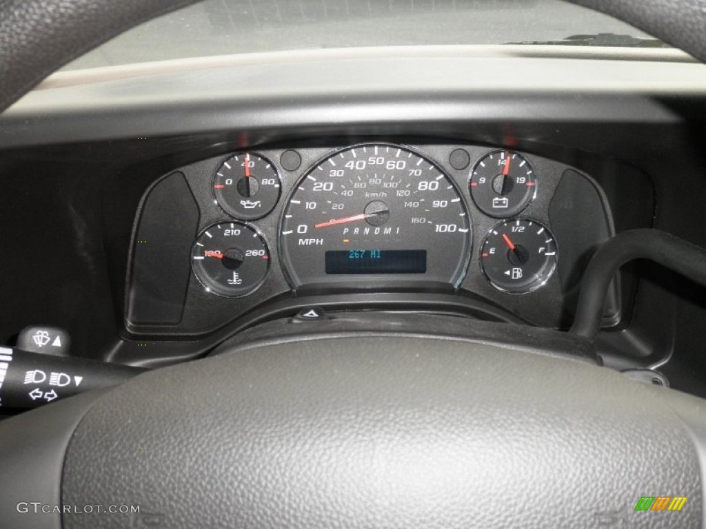2014 GMC Savana Cutaway 3500 Commercial Moving Truck Gauges Photo #87572776