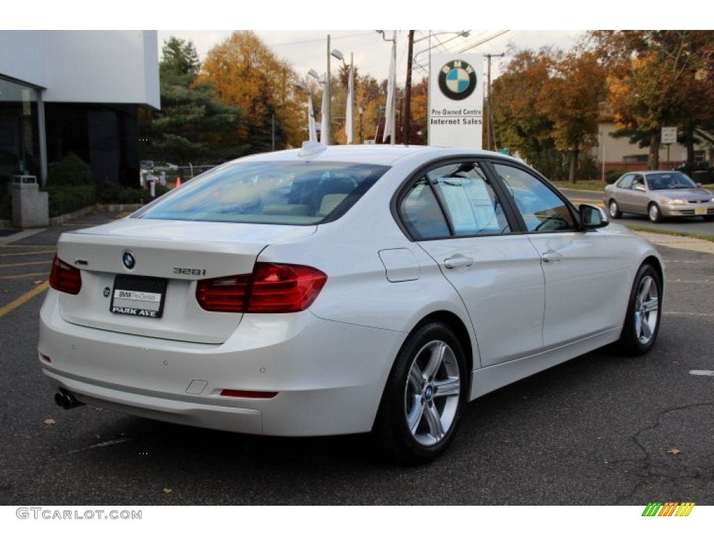 2013 3 Series 328i xDrive Sedan - Alpine White / Venetian Beige photo #3