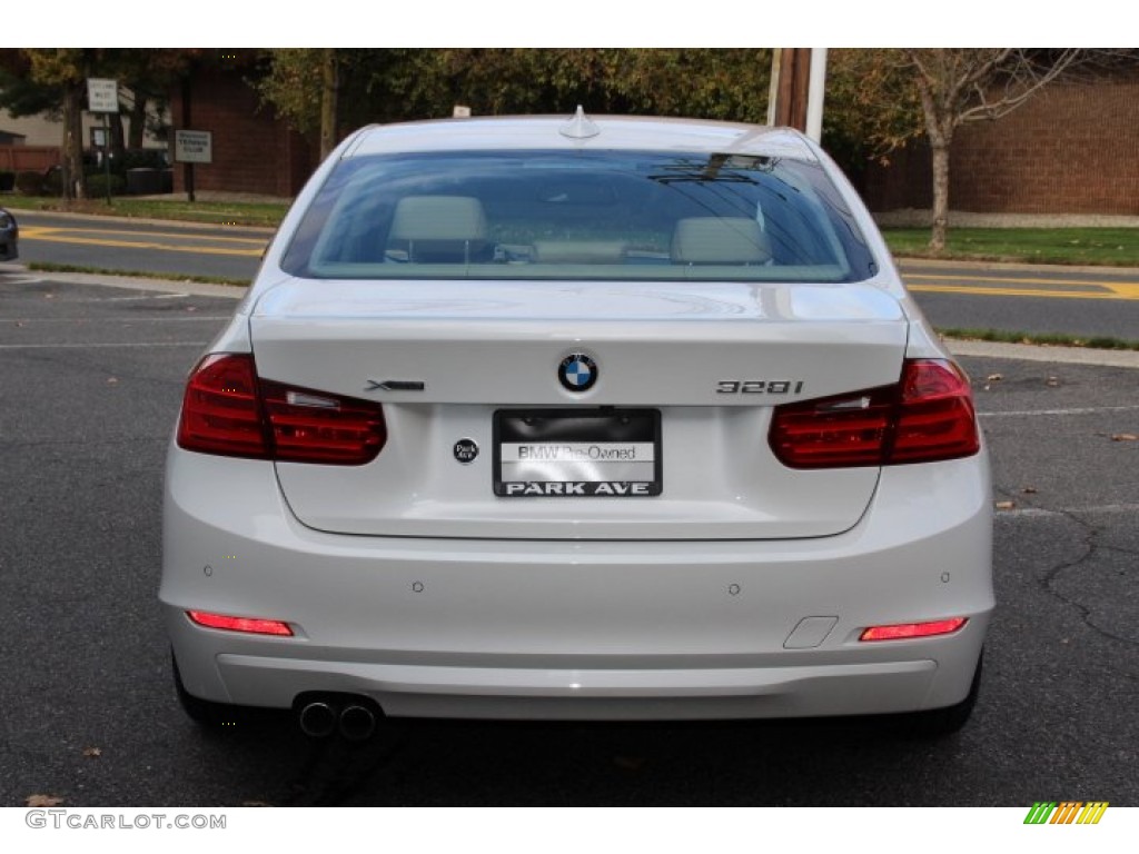 2013 3 Series 328i xDrive Sedan - Alpine White / Venetian Beige photo #4