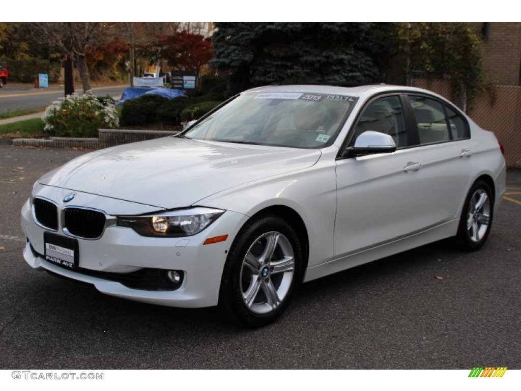 2013 3 Series 328i xDrive Sedan - Alpine White / Venetian Beige photo #7