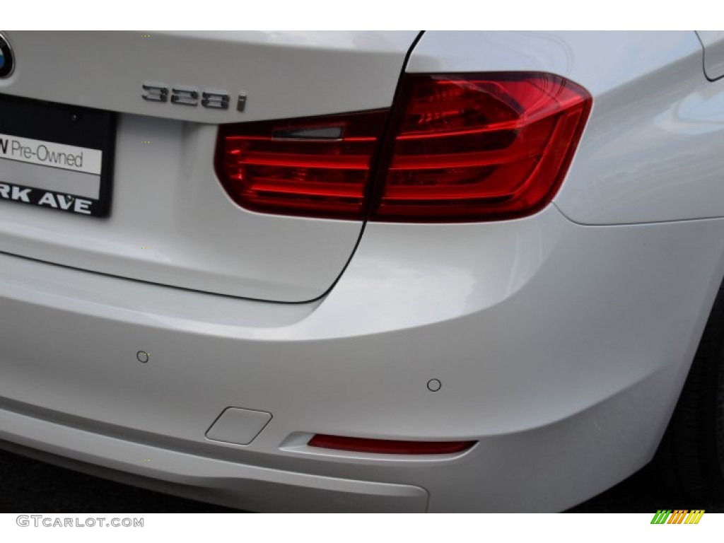 2013 3 Series 328i xDrive Sedan - Alpine White / Venetian Beige photo #22