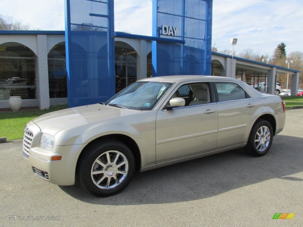 Linen Gold Metallic Chrysler 300