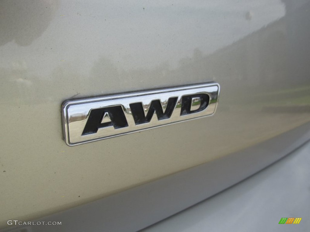 2007 300 Touring AWD - Linen Gold Metallic / Dark Khaki/Light Graystone photo #5