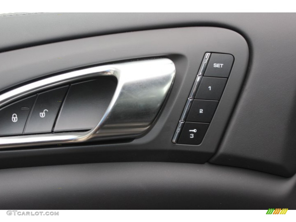2014 Porsche Cayenne Turbo S Controls Photo #87577666