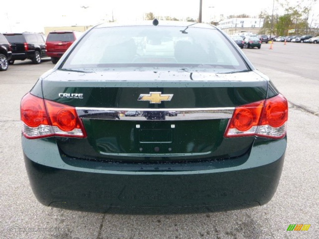 2014 Cruze LS - Rainforest Green Metallic / Jet Black/Medium Titanium photo #4