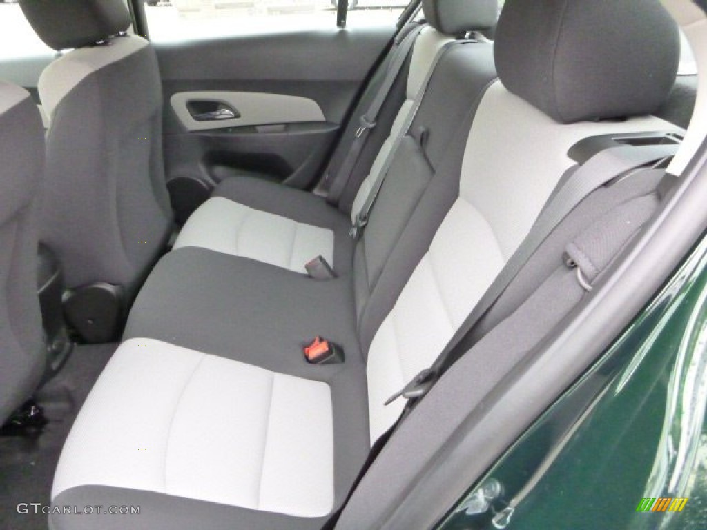 2014 Cruze LS - Rainforest Green Metallic / Jet Black/Medium Titanium photo #11