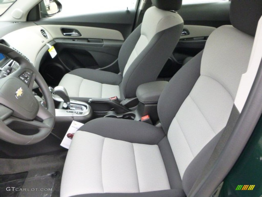 2014 Cruze LS - Rainforest Green Metallic / Jet Black/Medium Titanium photo #10
