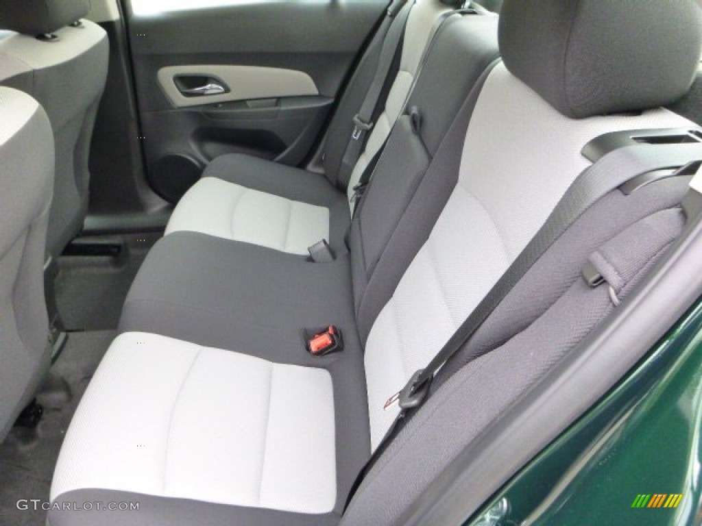 2014 Cruze LS - Rainforest Green Metallic / Jet Black/Medium Titanium photo #11