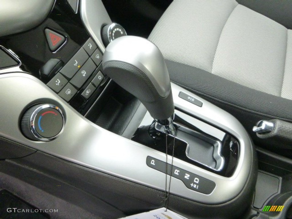 2014 Cruze LS - Rainforest Green Metallic / Jet Black/Medium Titanium photo #15