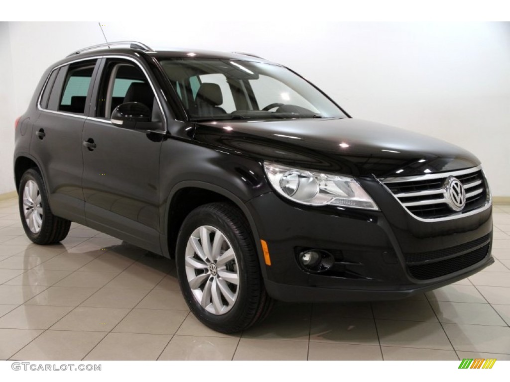 2011 Tiguan SE 4Motion - Deep Black Metallic / Charcoal photo #1