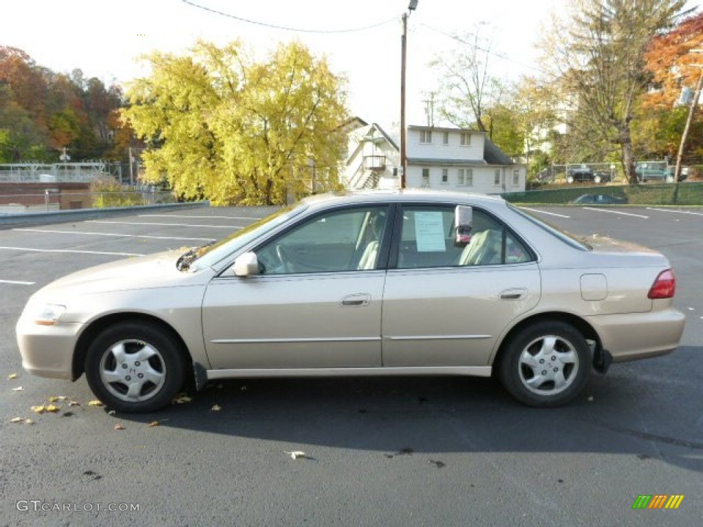 Naples Gold Metallic 2000 Honda Accord EX-L Sedan Exterior Photo #87582157