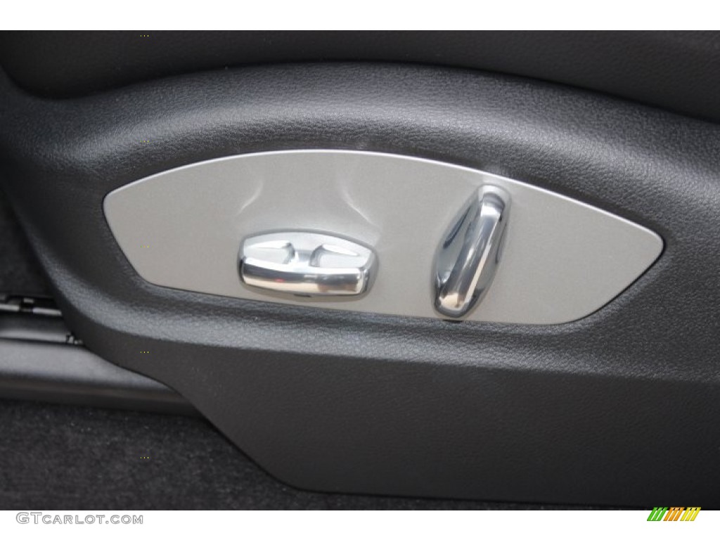 2013 Porsche Cayenne S Hybrid Controls Photo #87582829