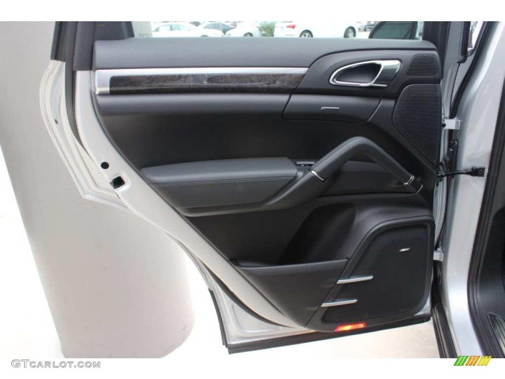 2013 Porsche Cayenne S Hybrid Door Panel Photos