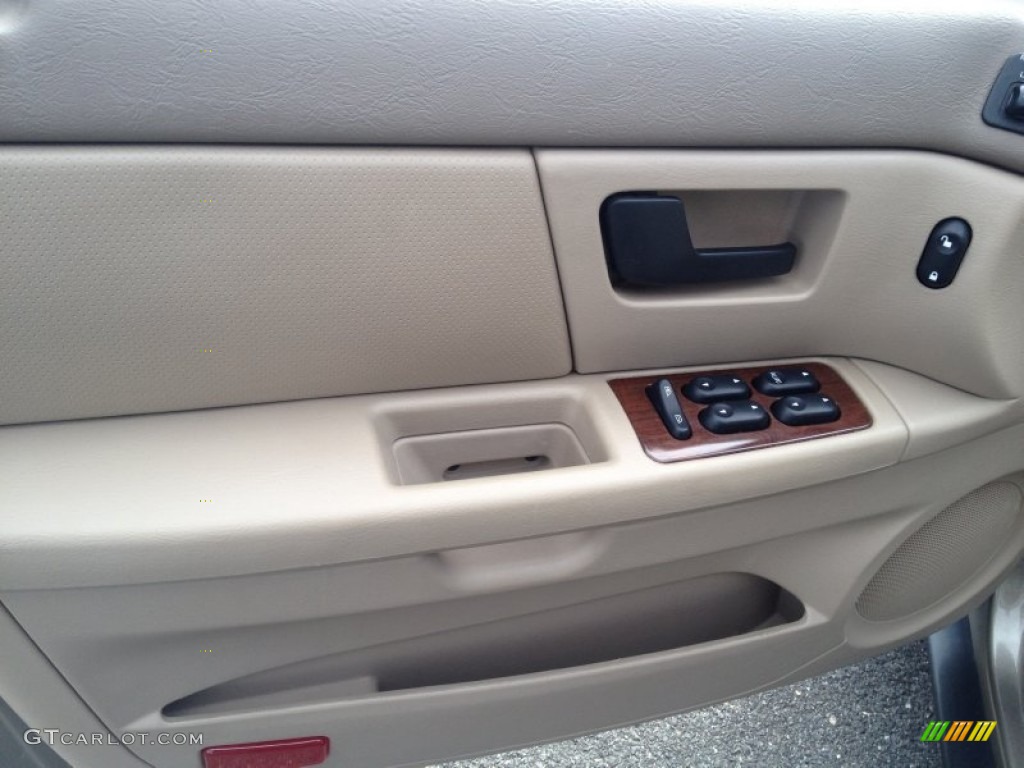 2005 Taurus SEL - Gold Ash Metallic / Medium/Dark Flint photo #10