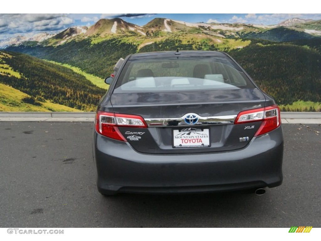 2014 Camry Hybrid XLE - Magnetic Gray Metallic / Ash photo #4