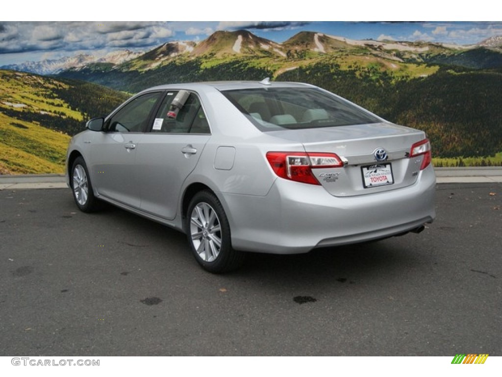 2014 Camry Hybrid XLE - Classic Silver Metallic / Ash photo #3