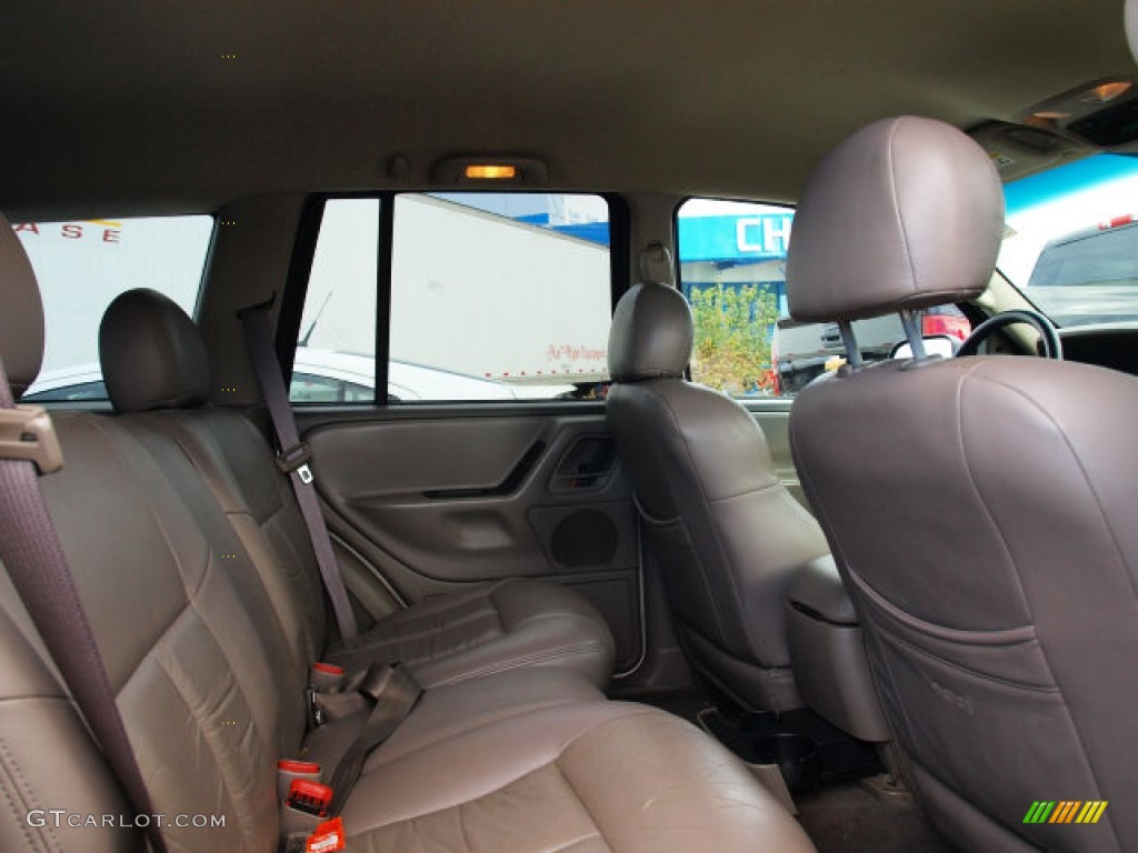 2003 Grand Cherokee Laredo - Light Pewter Metallic / Taupe photo #9