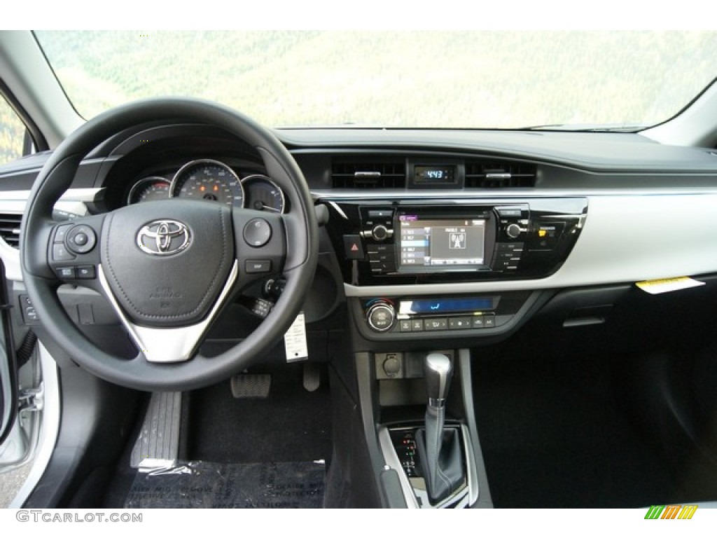 2014 Corolla LE - Classic Silver Metallic / Ash photo #6