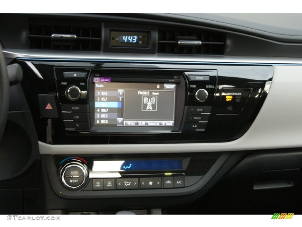 2014 Corolla LE - Classic Silver Metallic / Ash photo #7