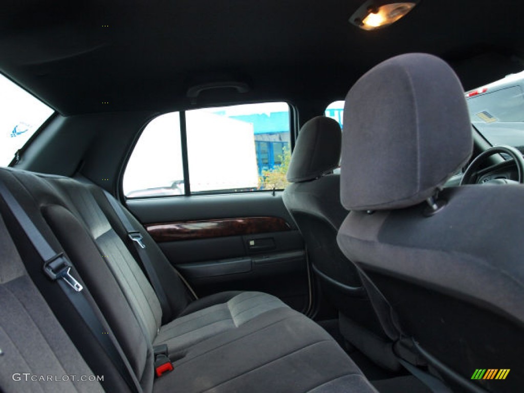 2004 Grand Marquis GS - Silver Birch Metallic / Dark Charcoal photo #9