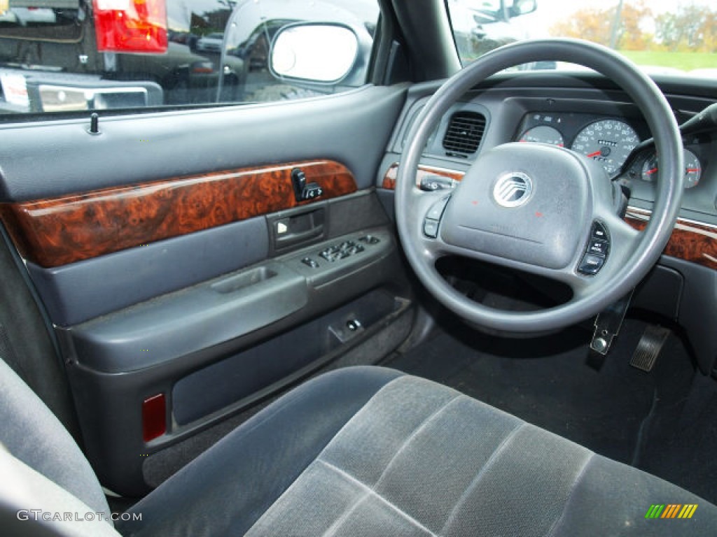 2004 Grand Marquis GS - Silver Birch Metallic / Dark Charcoal photo #11