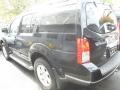 Super Black - Pathfinder SE 4x4 Photo No. 4