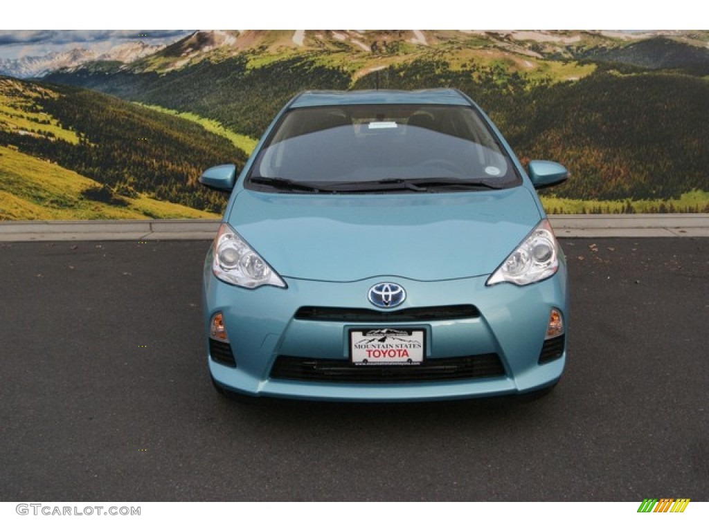 2013 Prius c Hybrid Two - Summer Rain Metallic / Light Blue Gray/Black photo #2