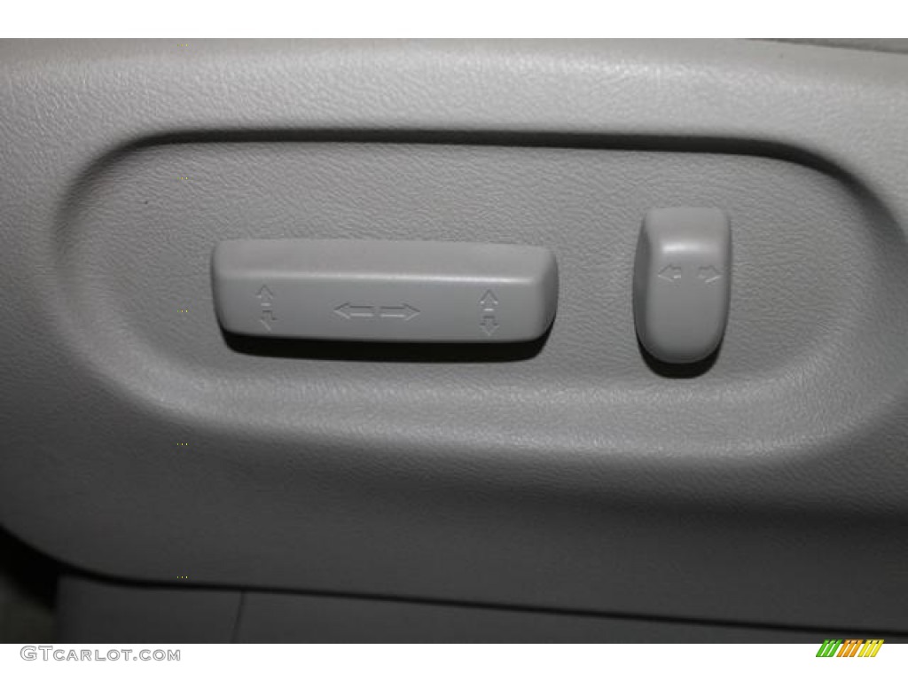 2005 Odyssey EX-L - Silver Pearl Metallic / Gray photo #19