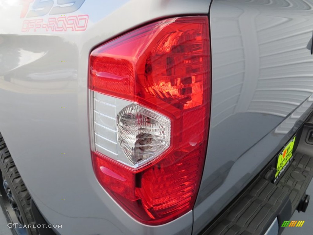 2014 Tundra TSS CrewMax - Silver Sky Metallic / Graphite photo #17