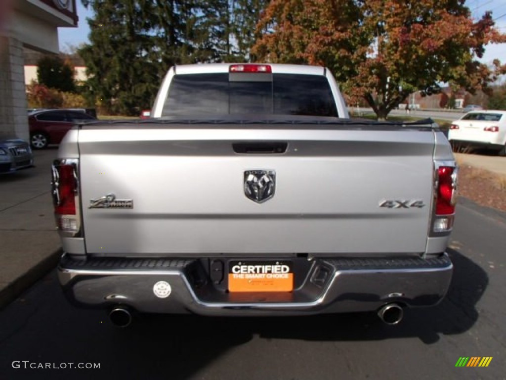 2010 Ram 1500 Big Horn Crew Cab 4x4 - Bright Silver Metallic / Dark Slate/Medium Graystone photo #7