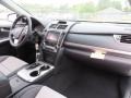 2014 Super White Toyota Camry SE  photo #18
