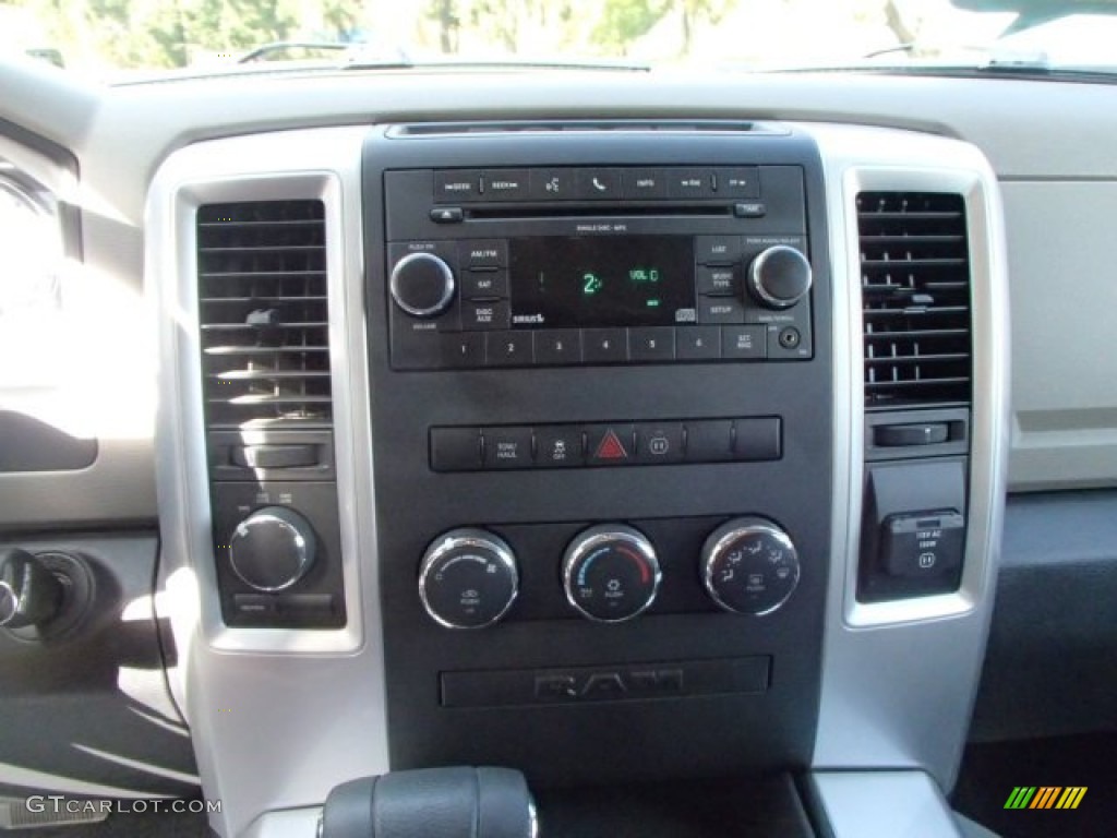 2010 Ram 1500 Big Horn Crew Cab 4x4 - Bright Silver Metallic / Dark Slate/Medium Graystone photo #15