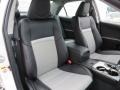 2014 Super White Toyota Camry SE  photo #19