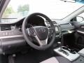 2014 Super White Toyota Camry SE  photo #24