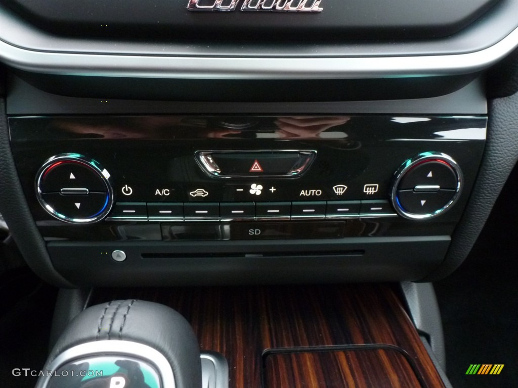 2014 Maserati Ghibli Standard Ghibli Model Controls Photo #87600097