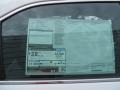 2014 Super White Toyota Camry SE  photo #32