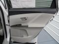 Classic Silver Metallic - Venza XLE Photo No. 20