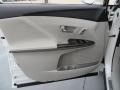 Classic Silver Metallic - Venza XLE Photo No. 26