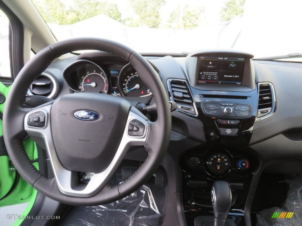 2014 Fiesta SE Hatchback - Green Envy / Charcoal Black photo #29