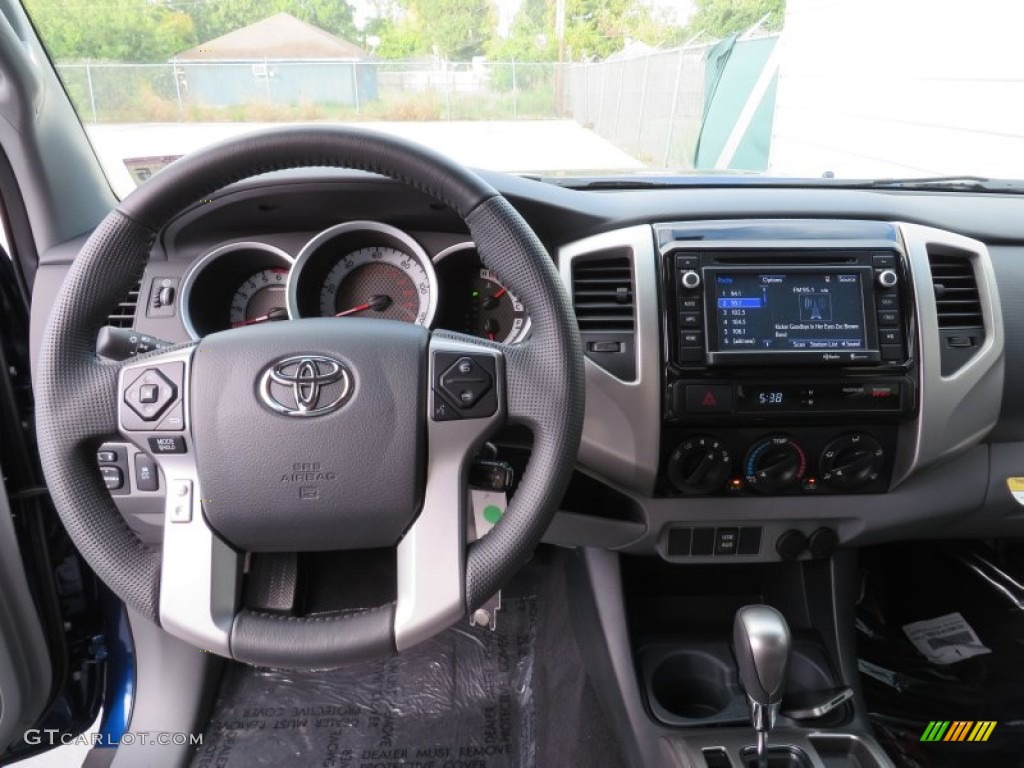 2014 Toyota Tacoma TSS V6 Prerunner Double Cab Dashboard Photos