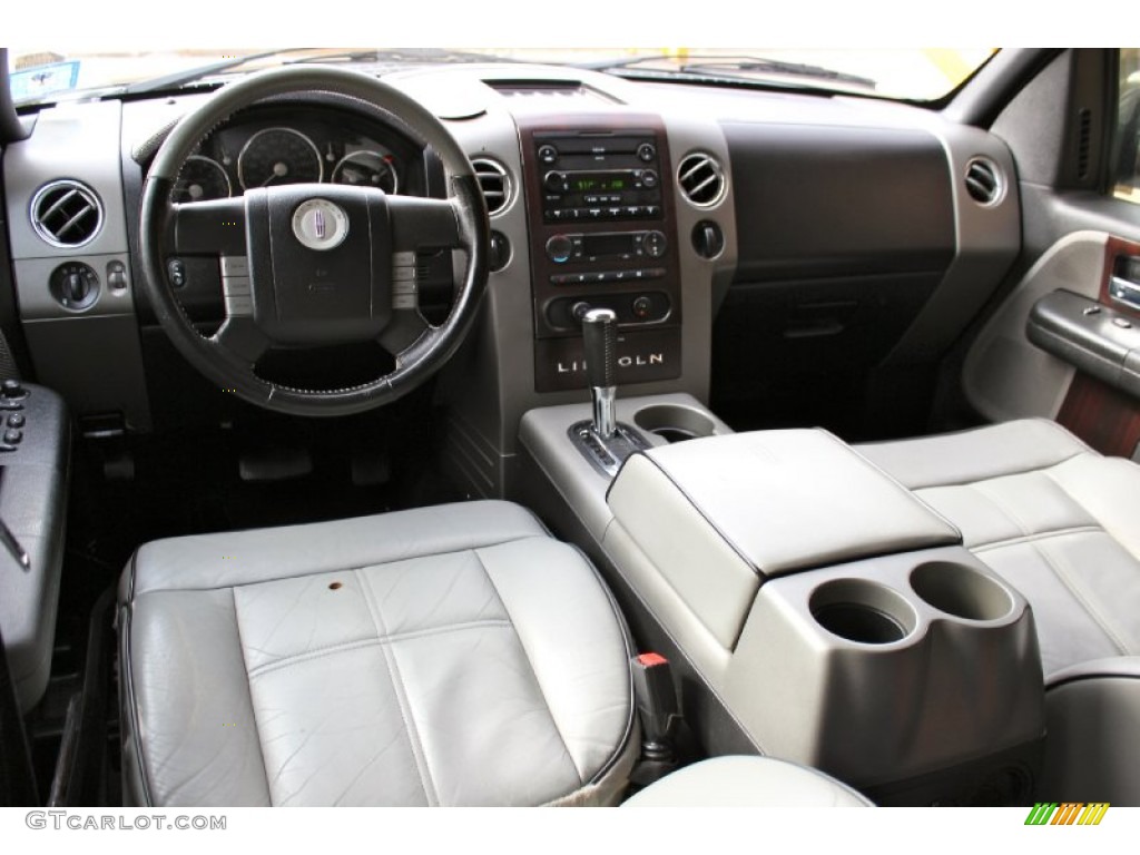 2006 Mark LT SuperCrew 4x4 - Black / Dove Grey photo #37