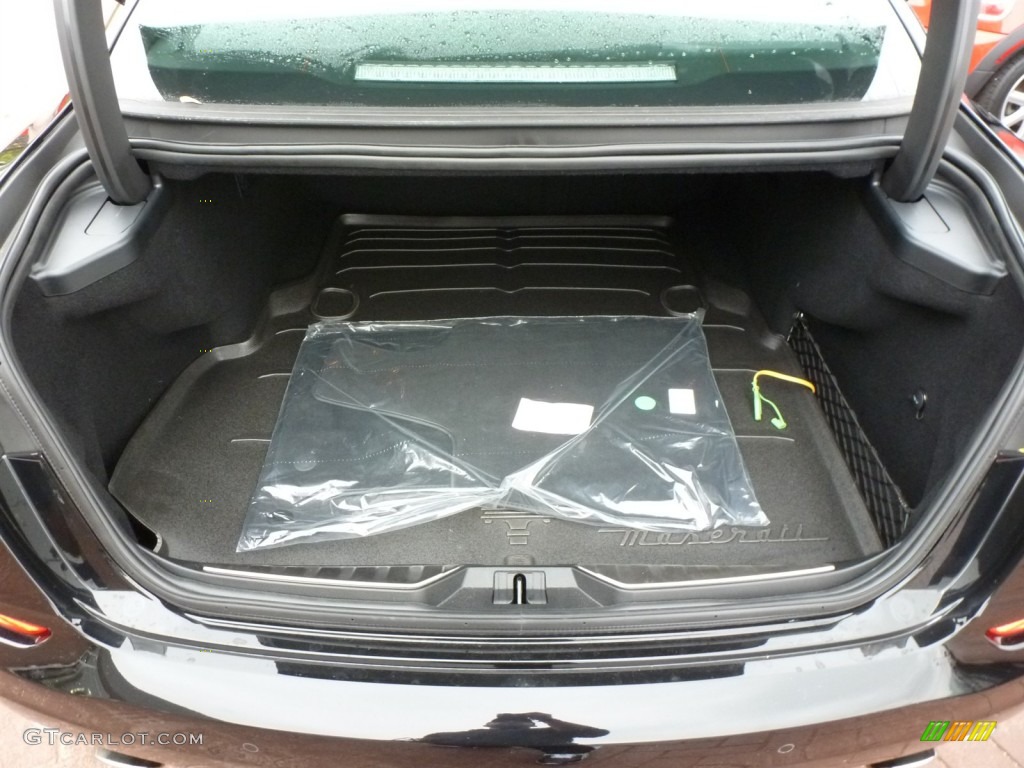 2014 Maserati Quattroporte S Q4 AWD Trunk Photos