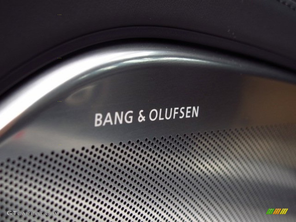 2014 Audi S8 quattro S Audio System Photo #87607345