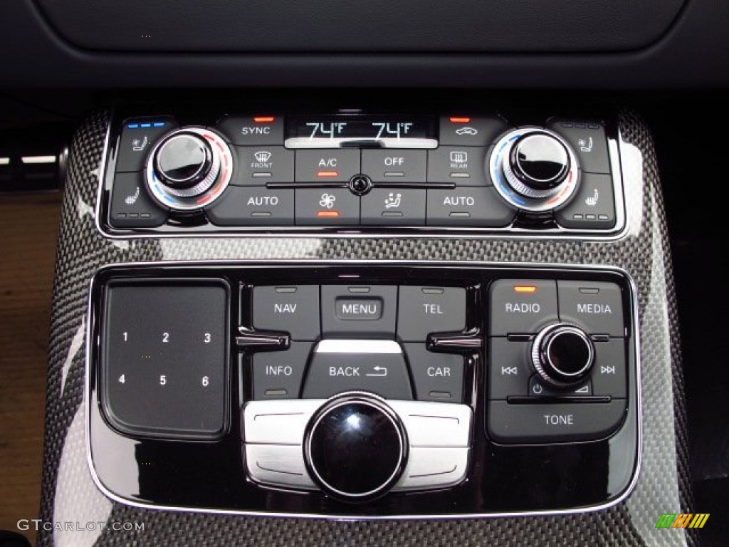 2014 Audi S8 quattro S Controls Photo #87607447