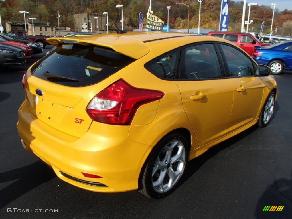 2013 Focus ST Hatchback - Tangerine Scream Tri-Coat / ST Tangerine Scream Recaro Seats photo #8