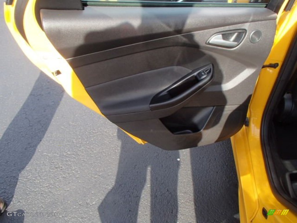 2013 Focus ST Hatchback - Tangerine Scream Tri-Coat / ST Tangerine Scream Recaro Seats photo #13