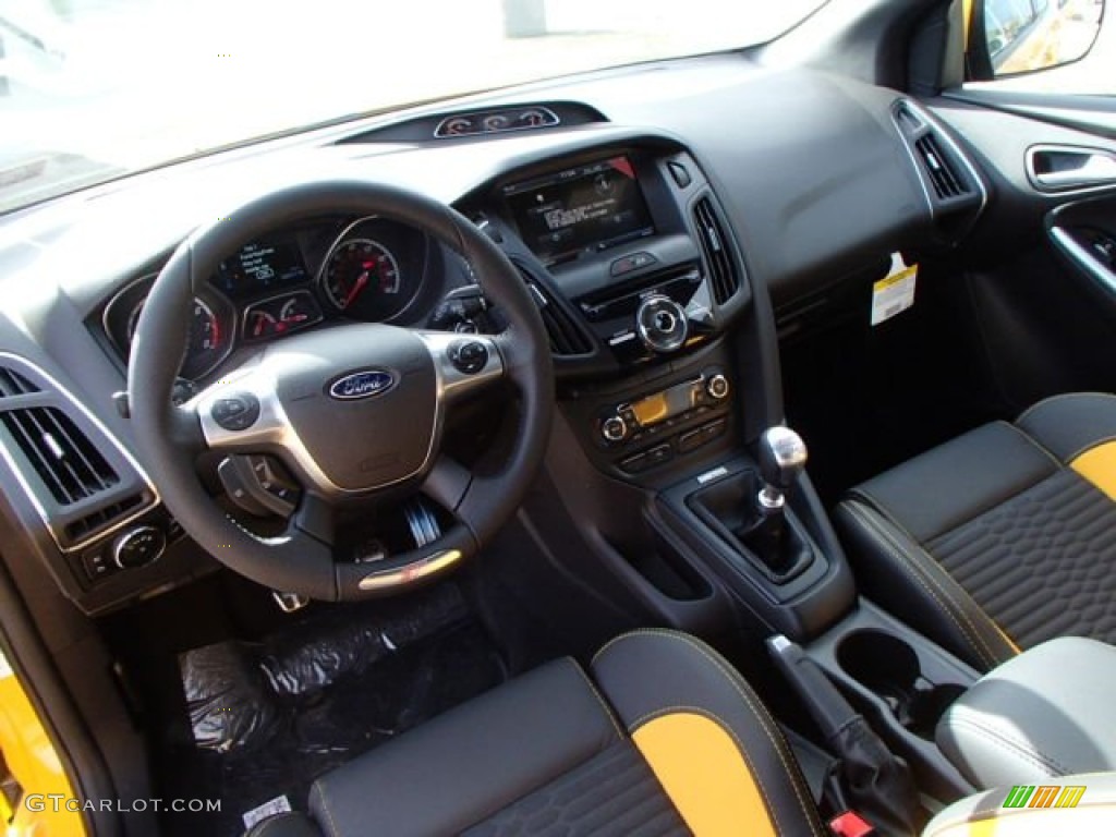 ST Tangerine Scream/Charcoal Black Recaro Sport Seats Interior 2014 Ford Focus ST Hatchback Photo #87609499