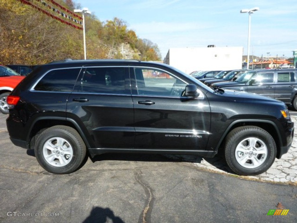 Brilliant Black Crystal Pearl 2014 Jeep Grand Cherokee Laredo 4x4 Exterior Photo #87614737